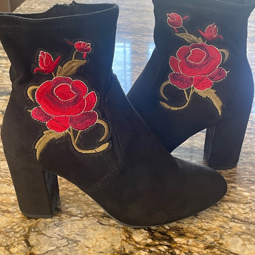 Woman’s bootie